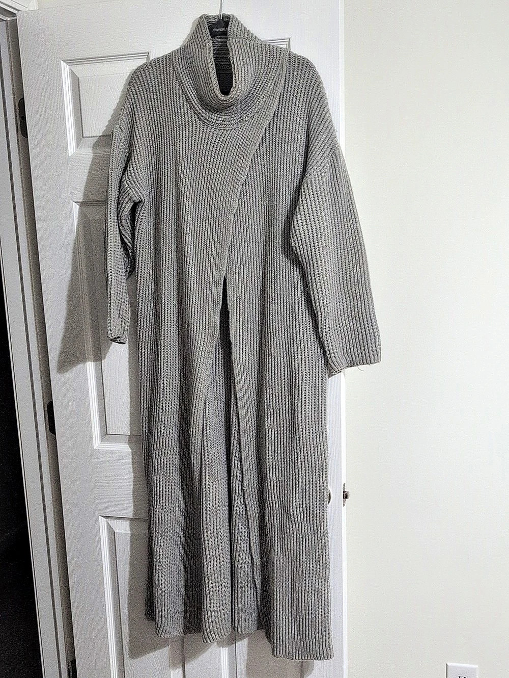 SHEIN Gray Cowl Neck Sweater Size Large Like New